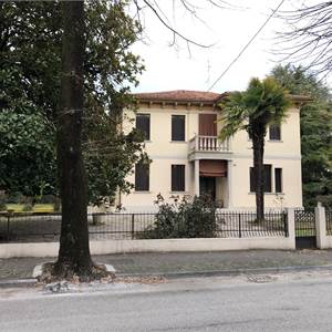 Villa In Vendita a Brugnera