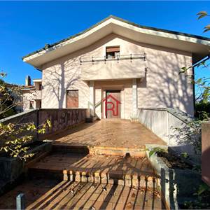 Palazzo / Palazzin for Sale in San Vendemiano