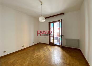 UN APPARTAMENTO ELEGANTE NEL CUORE DEL CENTRO STORICO DI CONEGLIANO